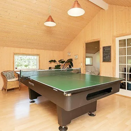 Three-bedroom Holiday In Rorvig 1 * Bøtø By